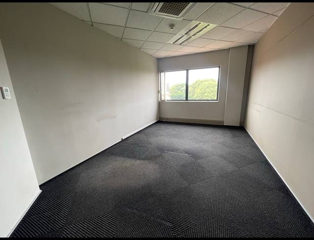 542M² OFFICE TO LET IN PARKTOWN